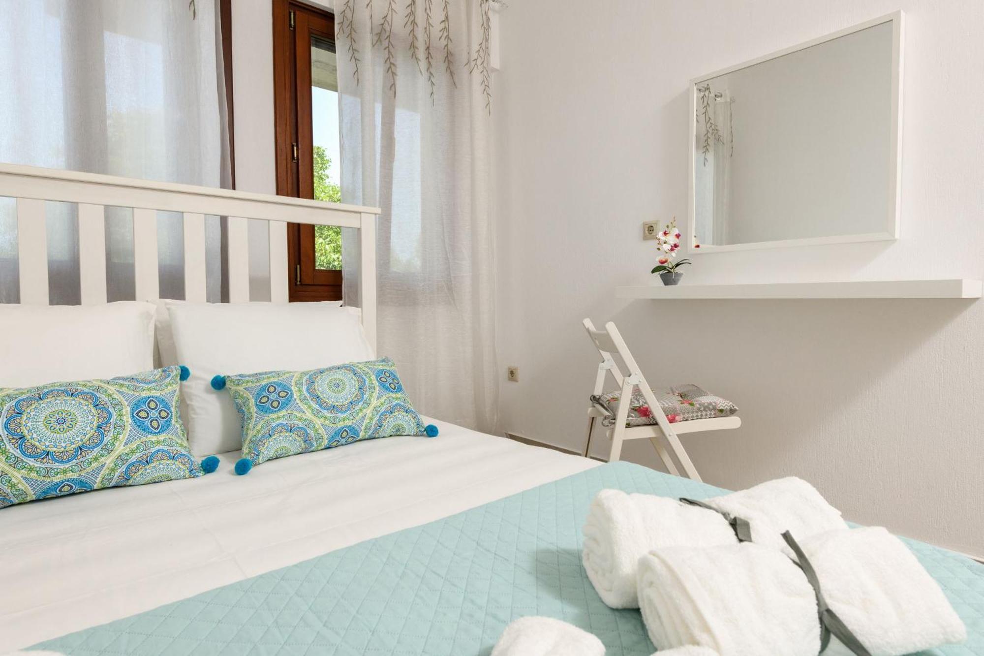Whitegold Apartments Panagia Panagia  Bagian luar foto