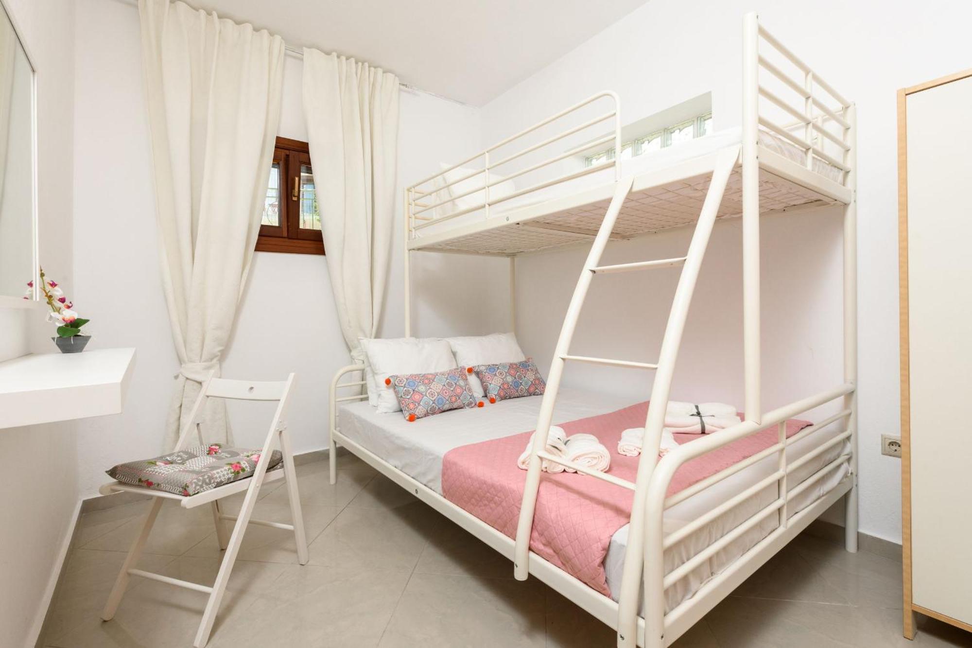 Whitegold Apartments Panagia Panagia  Bagian luar foto
