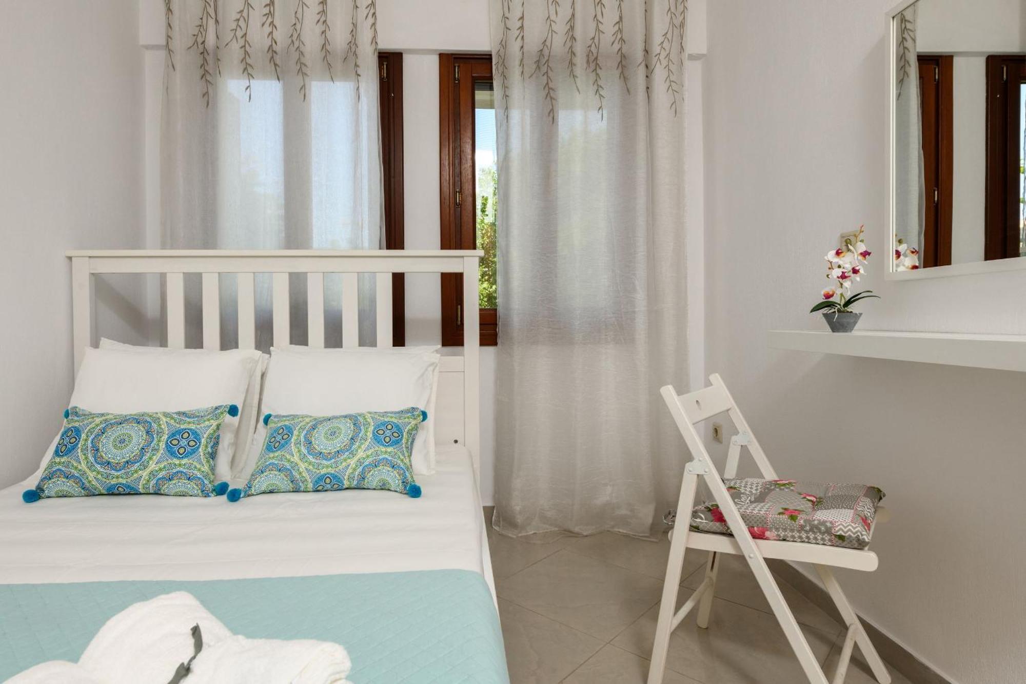 Whitegold Apartments Panagia Panagia  Ruang foto