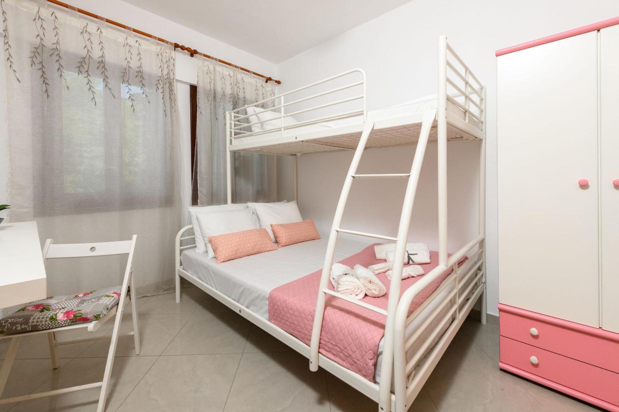 Whitegold Apartments Panagia Panagia  Ruang foto