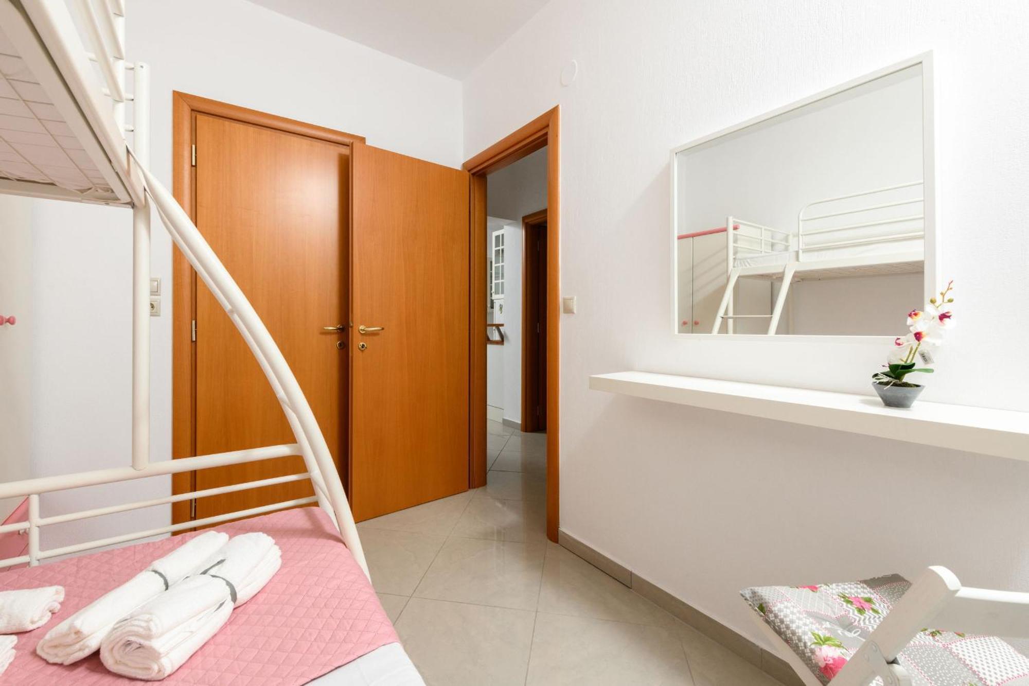 Whitegold Apartments Panagia Panagia  Ruang foto