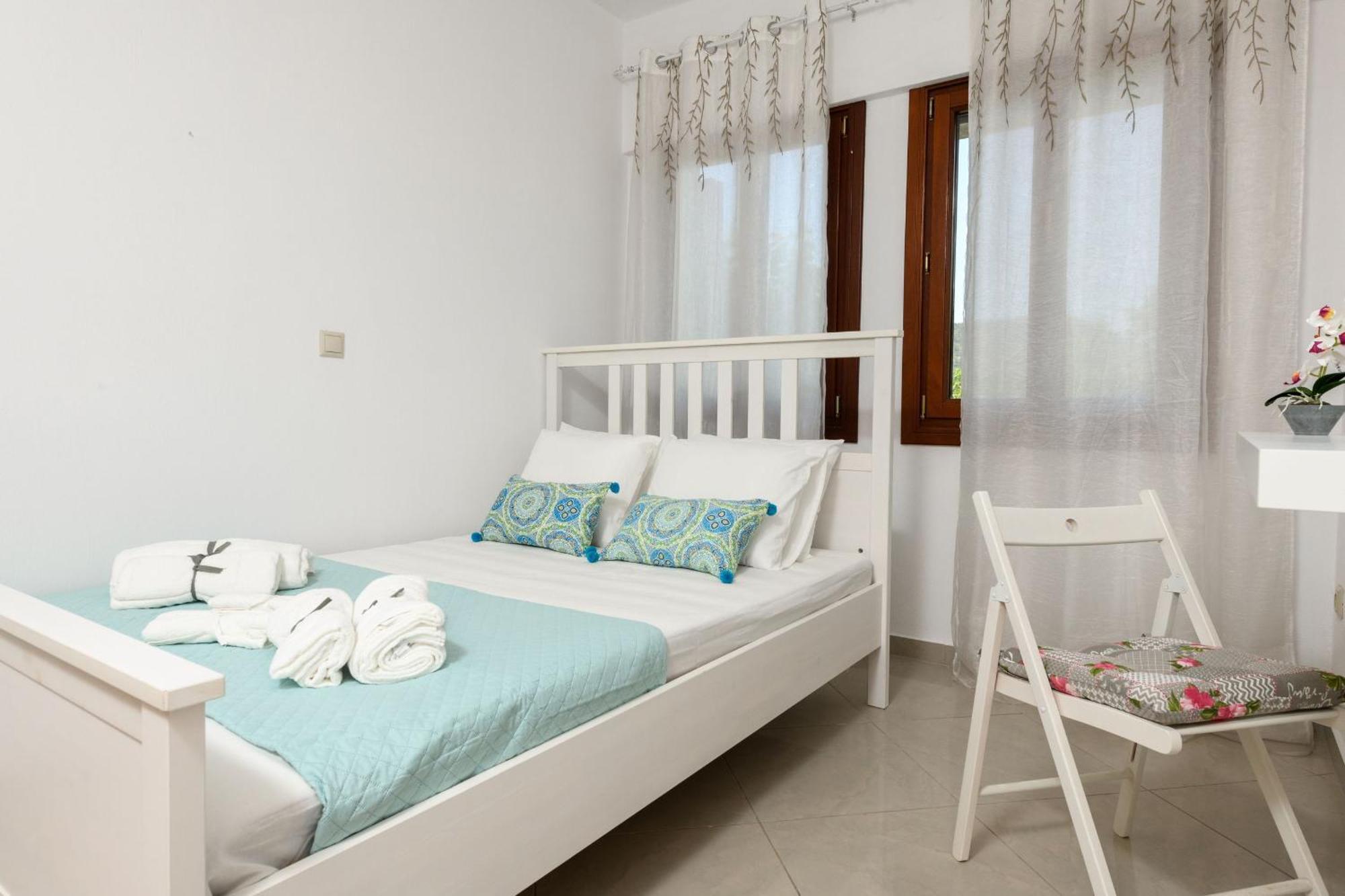 Whitegold Apartments Panagia Panagia  Bagian luar foto