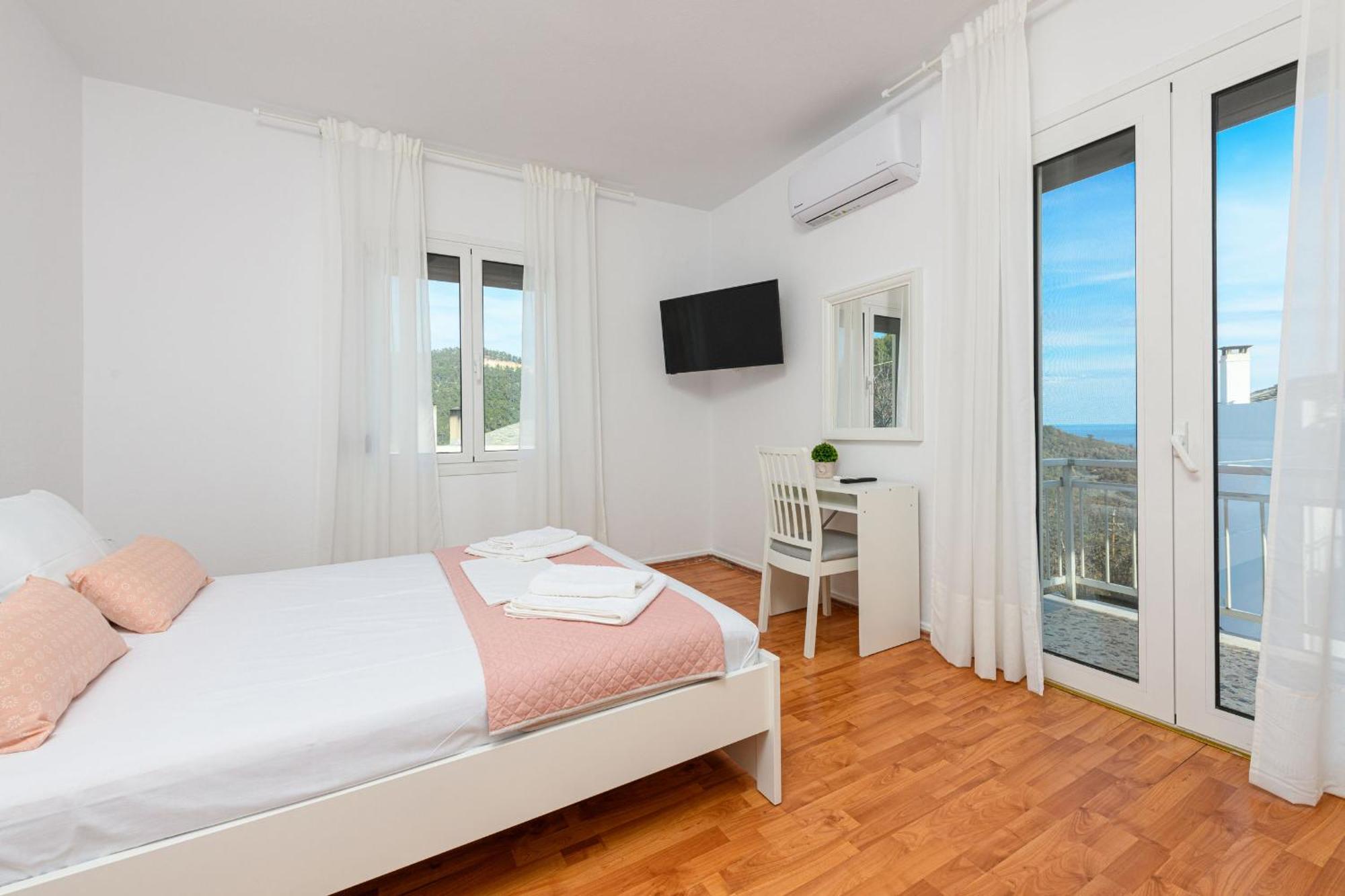 Whitegold Apartments Panagia Panagia  Bagian luar foto