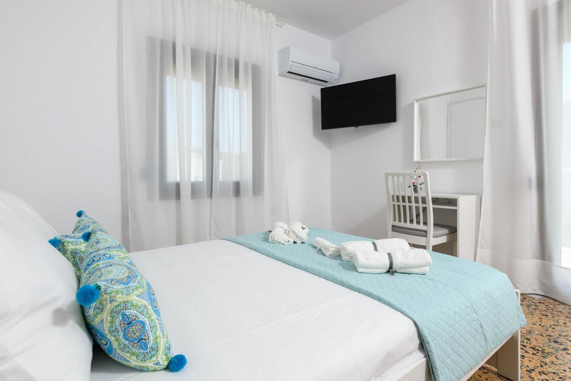 Whitegold Apartments Panagia Panagia  Bagian luar foto